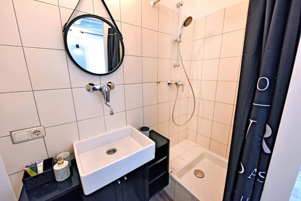 Cosy Studio Lemonade In Bastille Париж Экстерьер фото