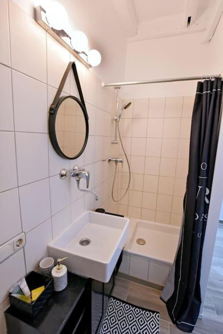 Cosy Studio Lemonade In Bastille Париж Экстерьер фото